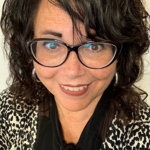 Meet your Posher, Cindy